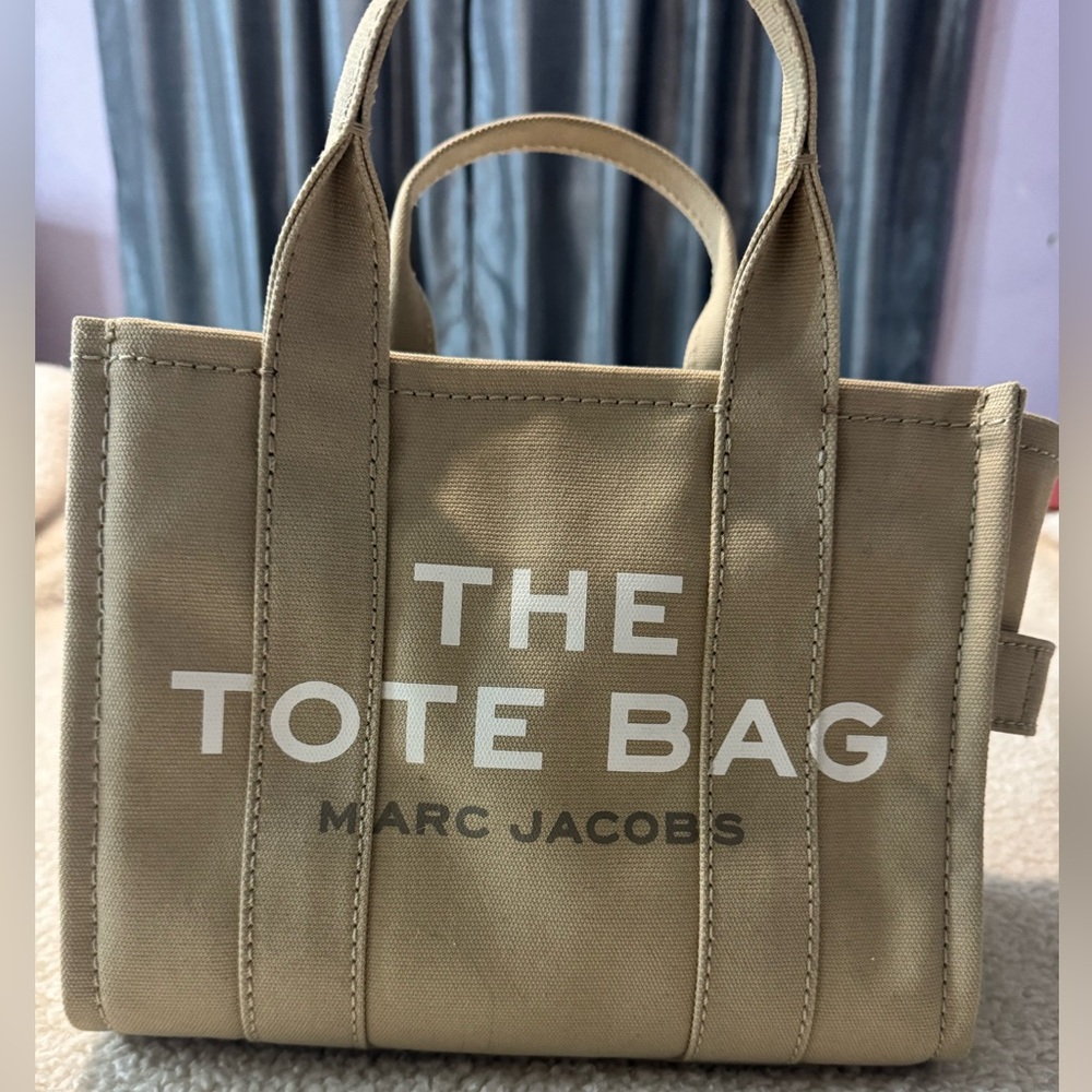 Marc Jacobs Beige Tote Bag